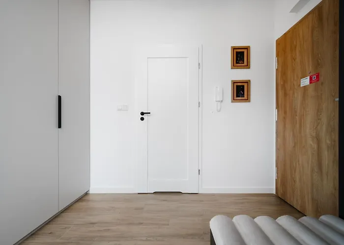 Tobaco Park Ii Modern By Bookinghost