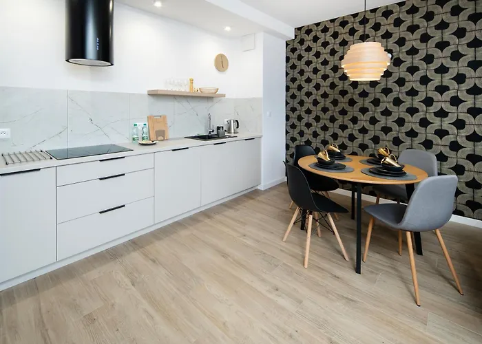 Tobaco Park Ii Modern By Bookinghost 罗兹